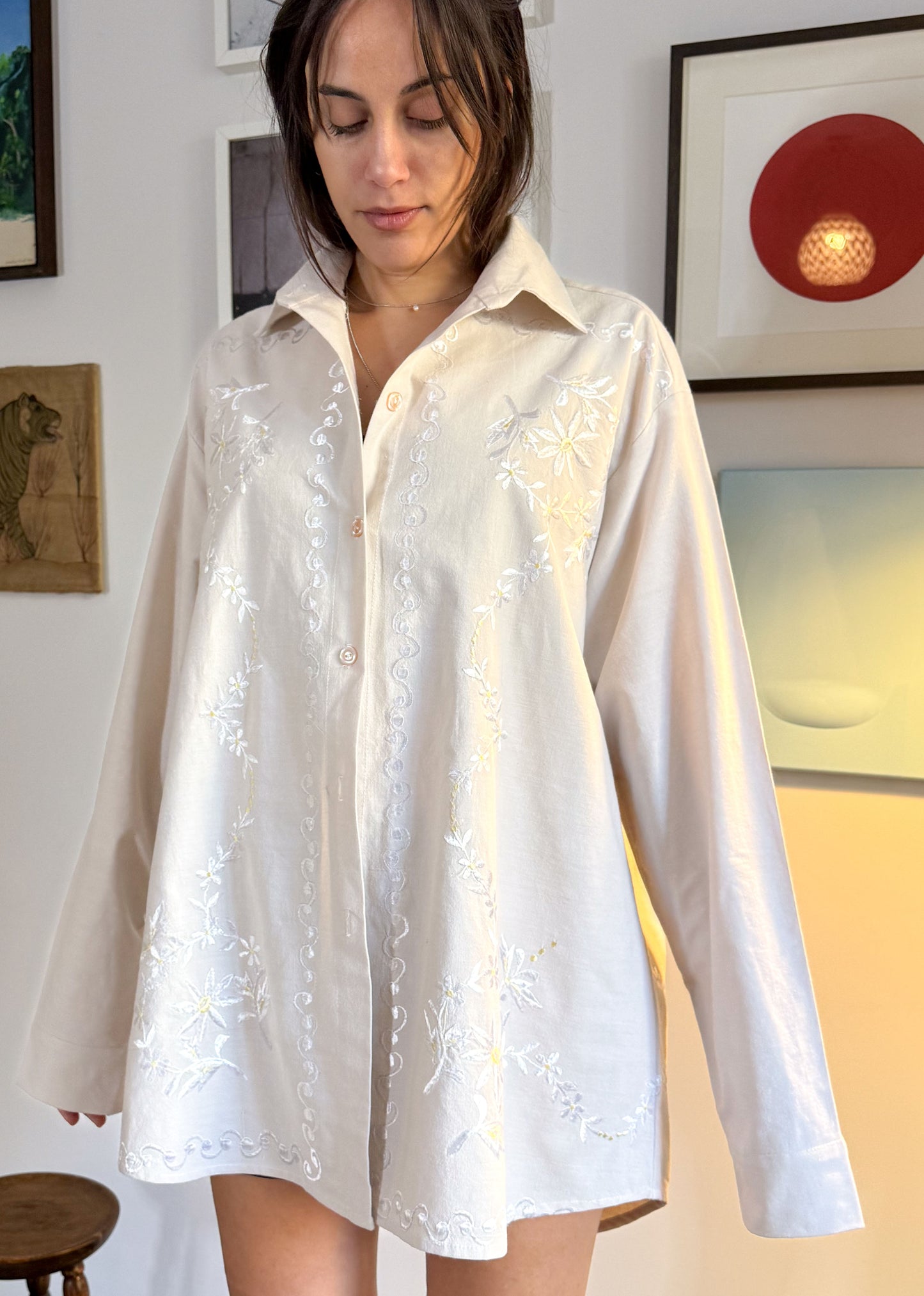 EMBROIDERED DASY CHAIN LONG SLEEVE SHIRT