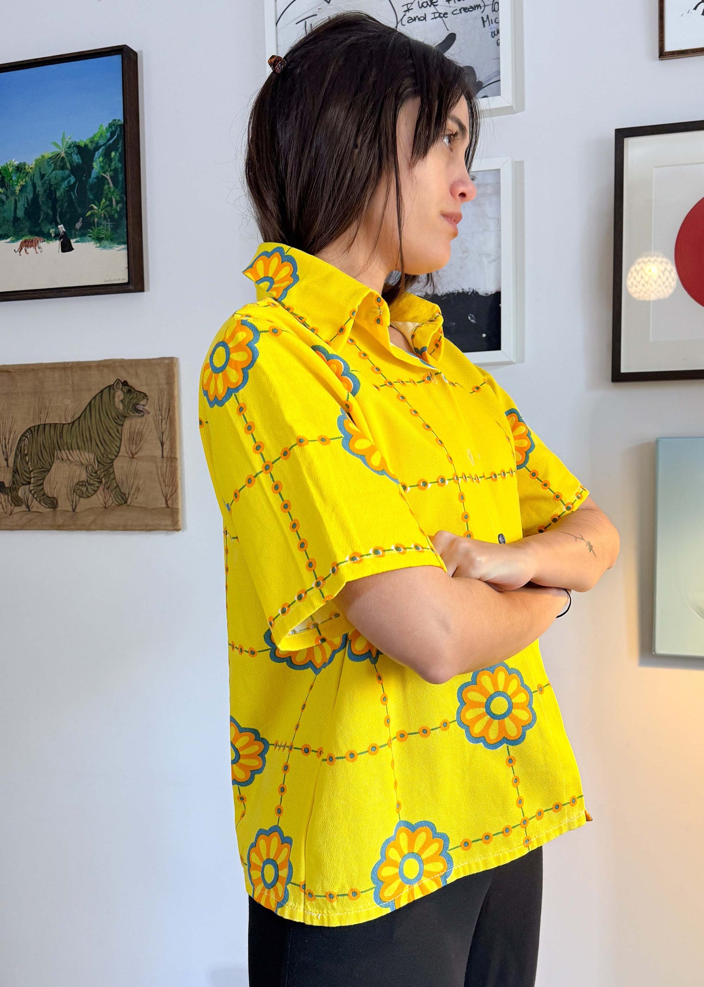 FLOWER POP NEON SHORT SLEEVE SHIRT