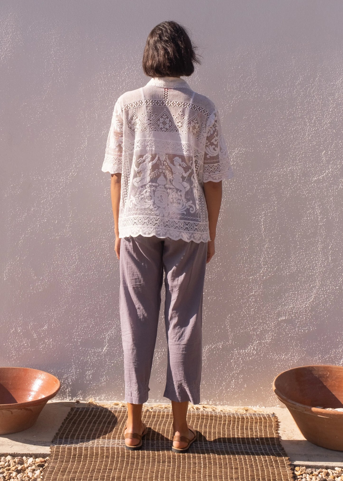 CAMISA DE MANGA CORTA DE ENCAJE DE DIOSA