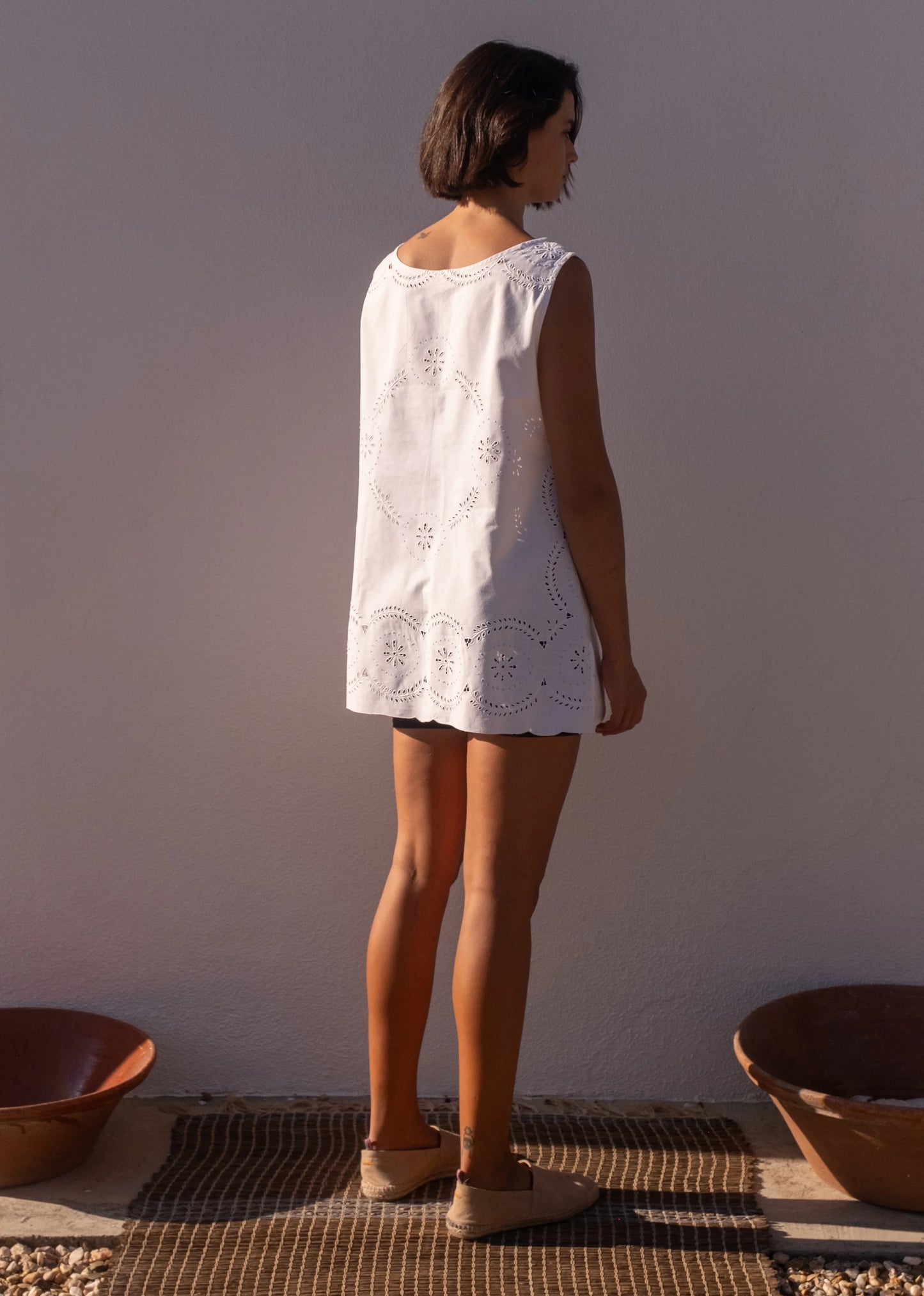 TOP SIN MANGAS REVERSIBLE LILLY OF THE VALLEY