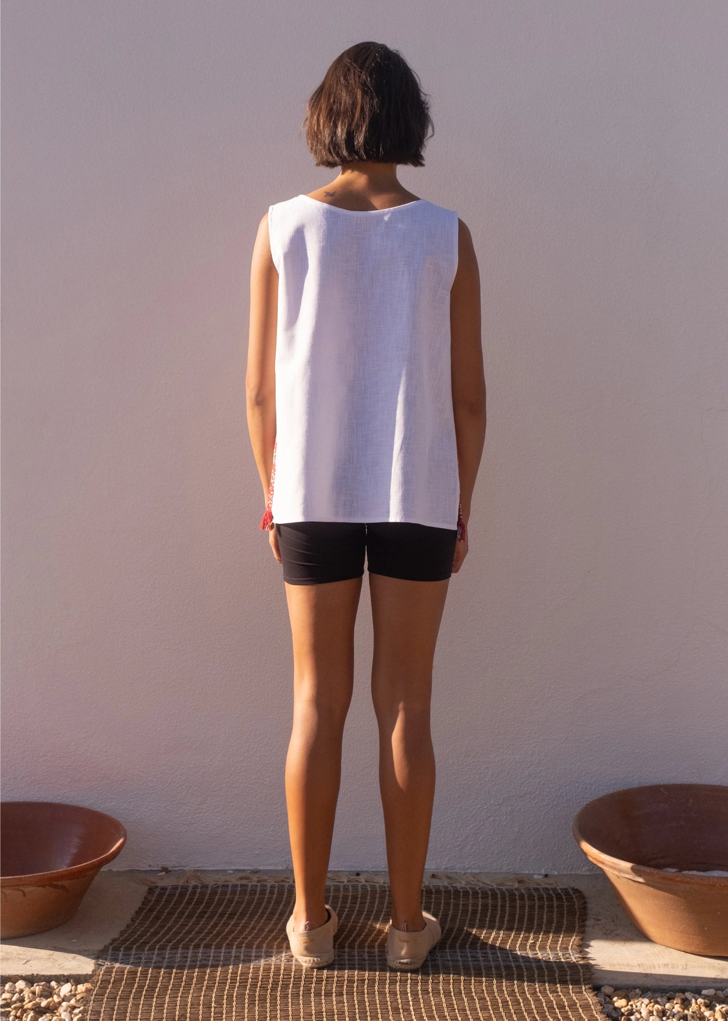 TOP SIN MANGAS RAYA TRIBAL