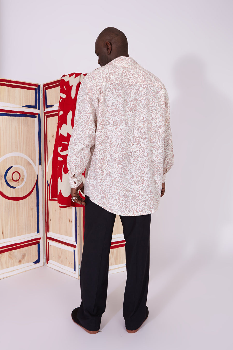Kranidi - Burgundy paisley outline