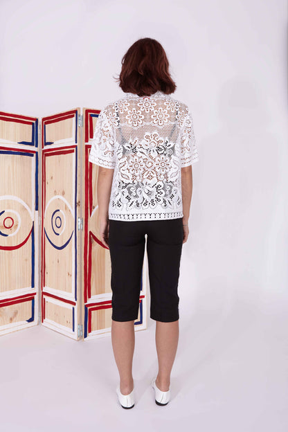 Paloma - Lace daisy pastel multi button